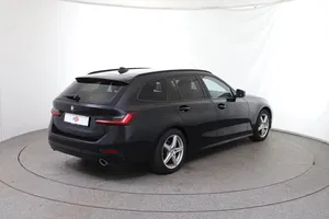 BMW 320d Touring 48 V Mild-Hybrid-Technologie Aut. | Thumbnail 5 von 28