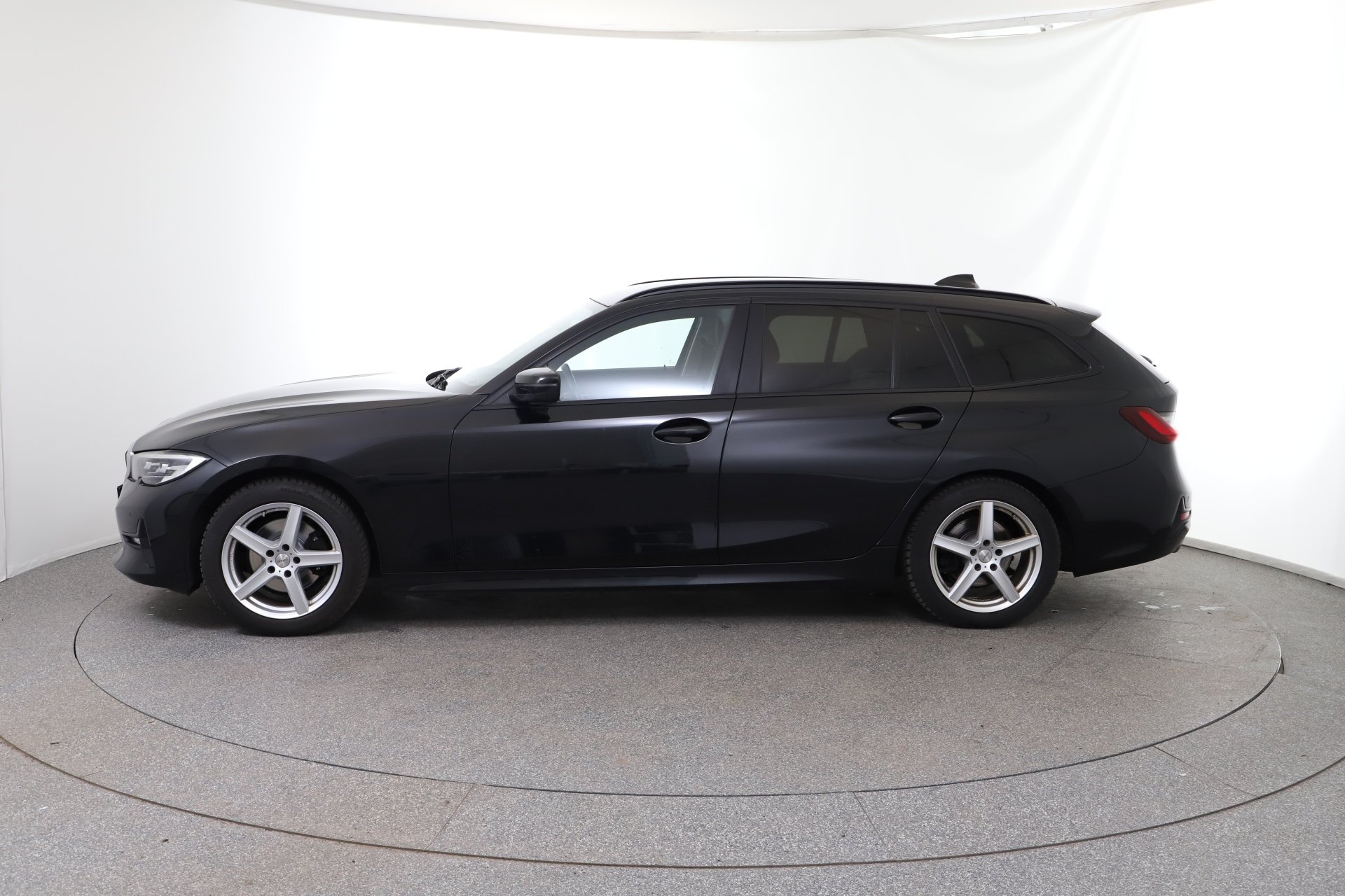 BMW 320d Touring 48 V Mild-Hybrid-Technologie Aut. | Bild 8 von 28