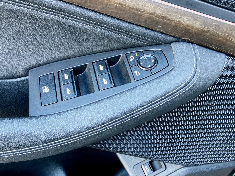 BMW 218d Active Tourer Luxury Line | Bild 8 von 26