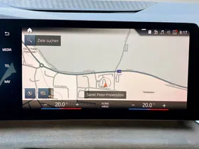 BMW 218d Active Tourer Luxury Line | Thumbnail 19 von 26