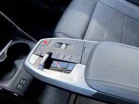 BMW 218d Active Tourer Luxury Line | Thumbnail 23 von 26