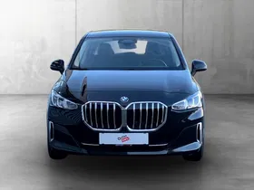 BMW 218d Active Tourer Luxury Line | Thumbnail 2 von 26