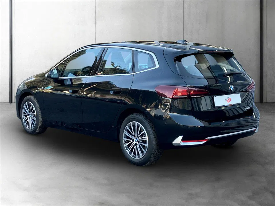 BMW 218d Active Tourer Luxury Line | Bild 4 von 26