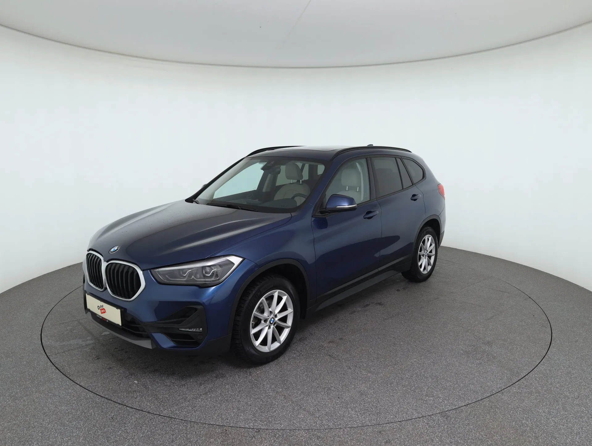 BMW X1 sDrive18i Advantage Aut. | Bild 1 von 30
