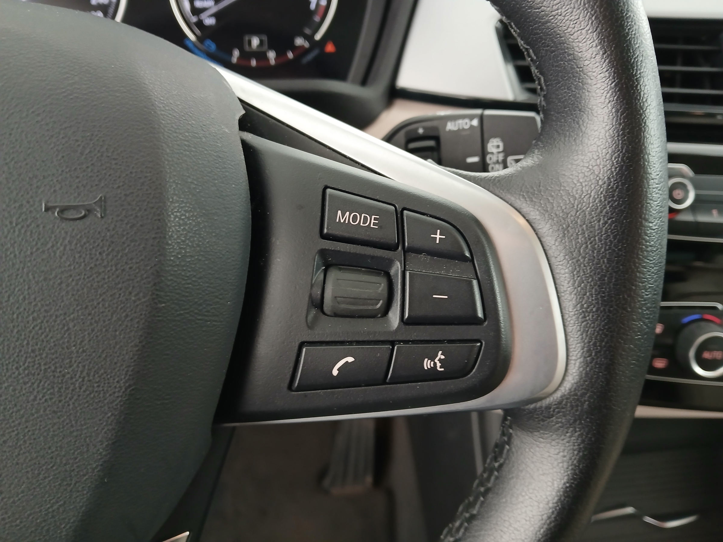 BMW X1 sDrive18i Advantage Aut. | Bild 18 von 30