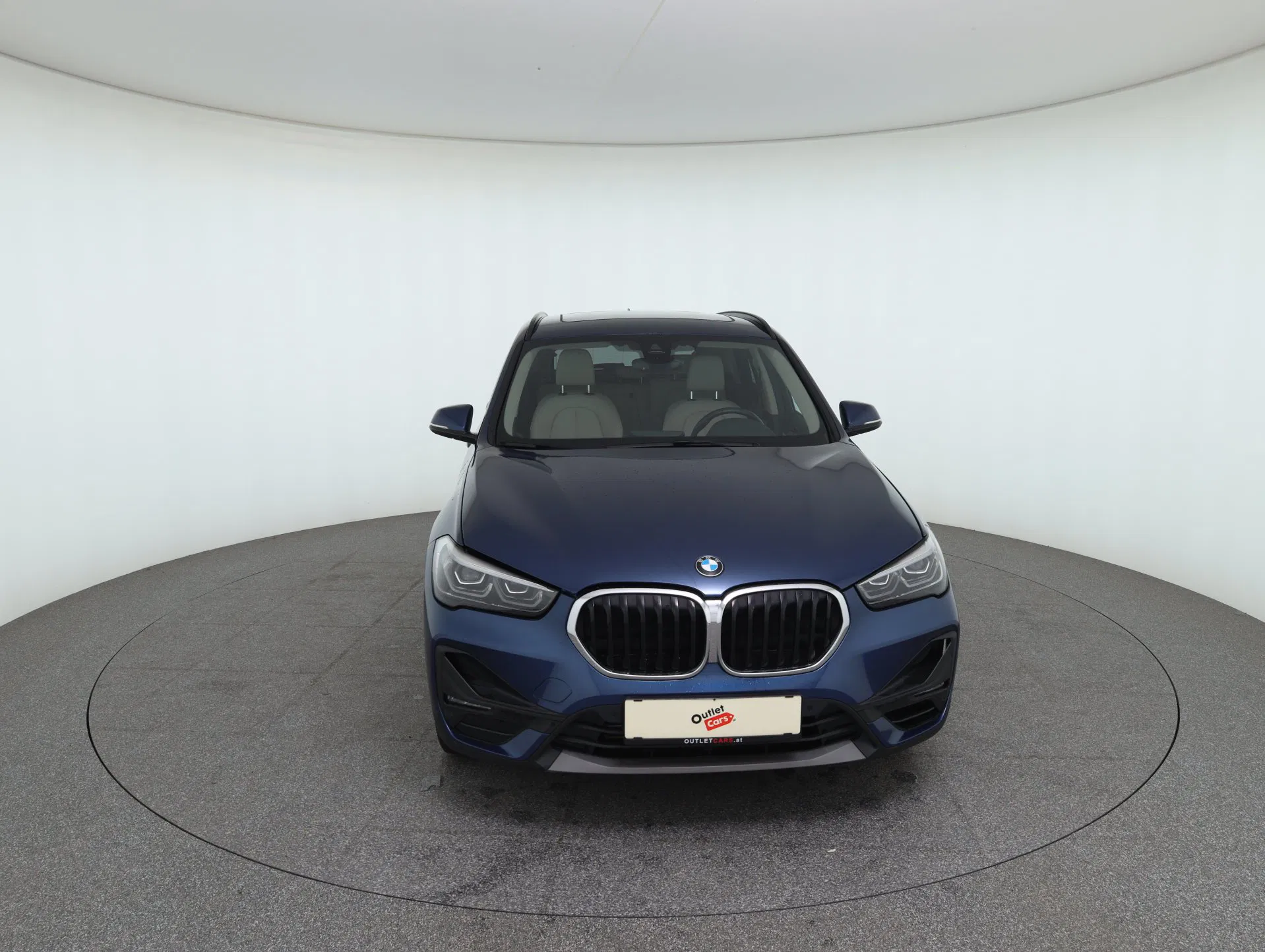 BMW X1 sDrive18i Advantage Aut. | Bild 2 von 30
