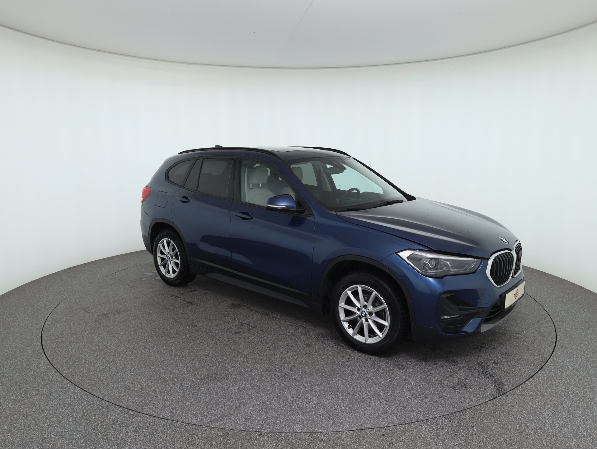 BMW X1 sDrive18i Advantage Aut. | Bild 3 von 30