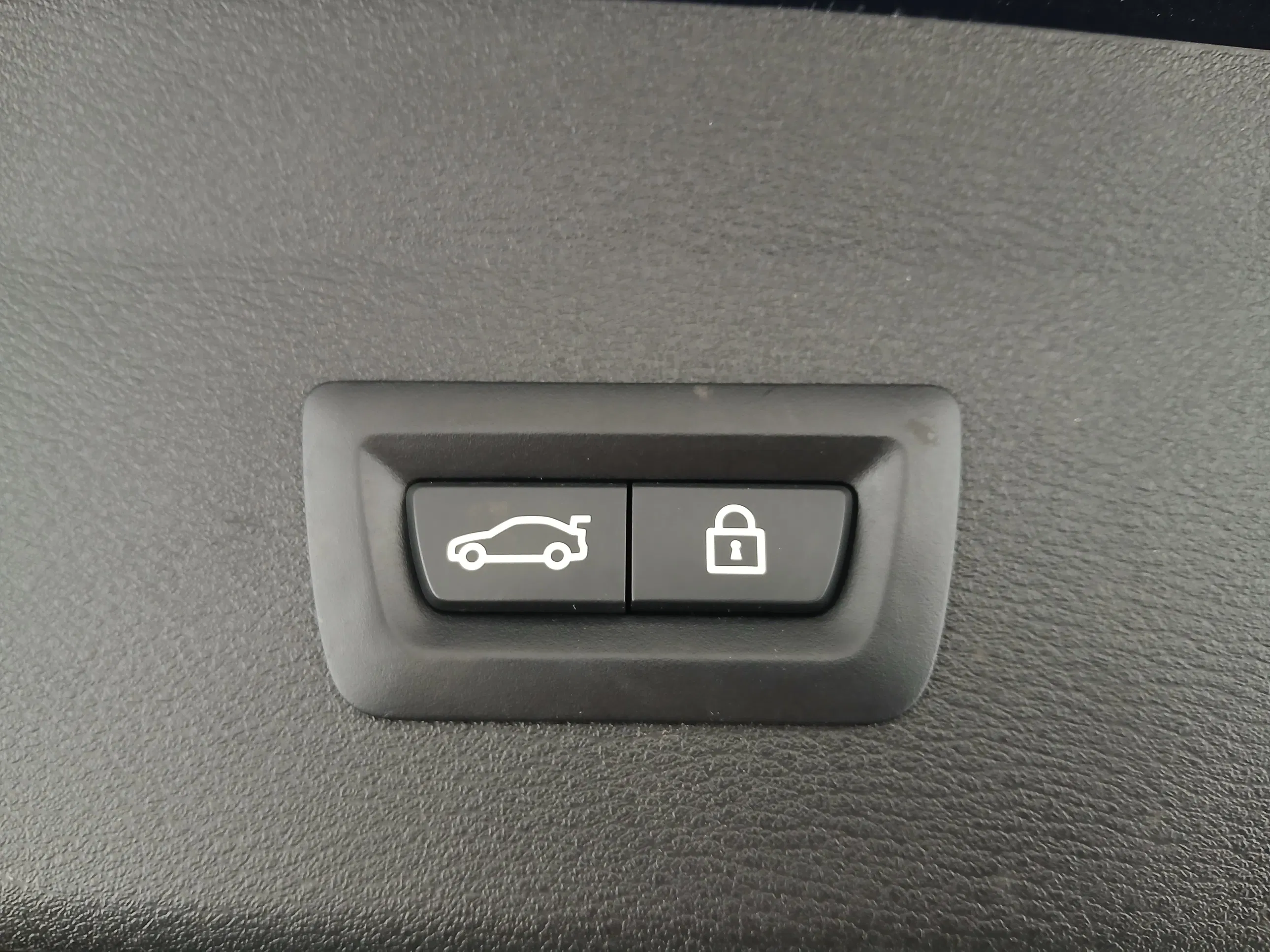 BMW X1 sDrive18i Advantage Aut. | Bild 30 von 30