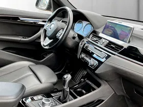 BMW X1 sDrive 16d Sport Line | Thumbnail 12 von 24