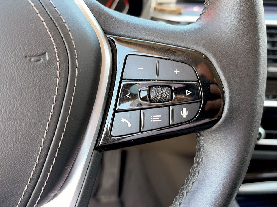 BMW 520d Touring Luxury Line | Bild 12 von 27