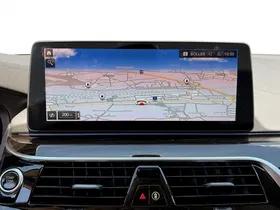 BMW 520d Touring Luxury Line | Thumbnail 14 von 27