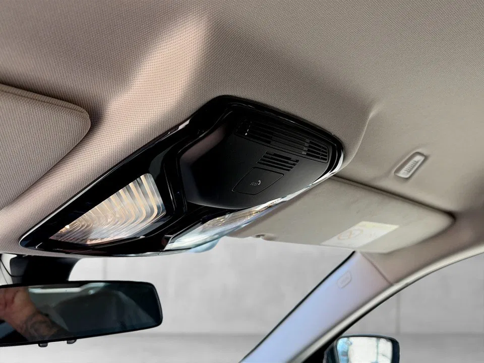 BMW 520d Touring Luxury Line | Bild 19 von 27