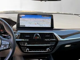 BMW 520d Touring Luxury Line | Thumbnail 13 von 27