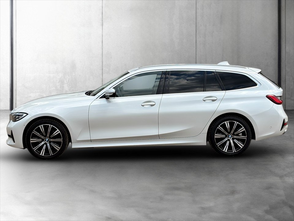 BMW 320d xDrive Touring Luxury Line | Bild 3 von 26