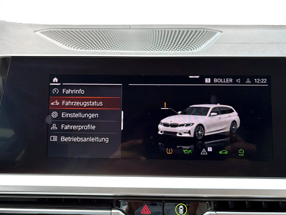 BMW 320d xDrive Touring Luxury Line | Bild 17 von 26