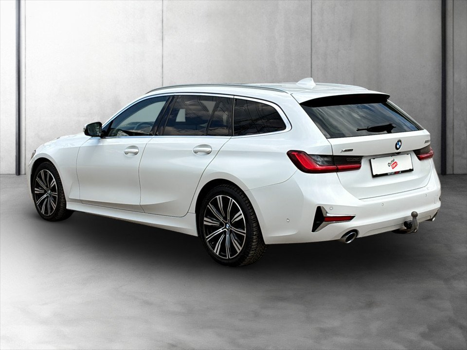 BMW 320d xDrive Touring Luxury Line | Bild 4 von 26