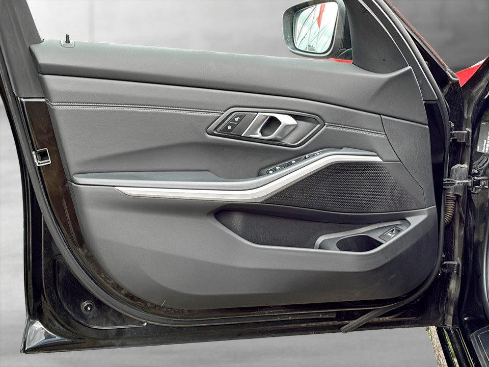 BMW 320d xDrive Touring | Bild 8 von 24