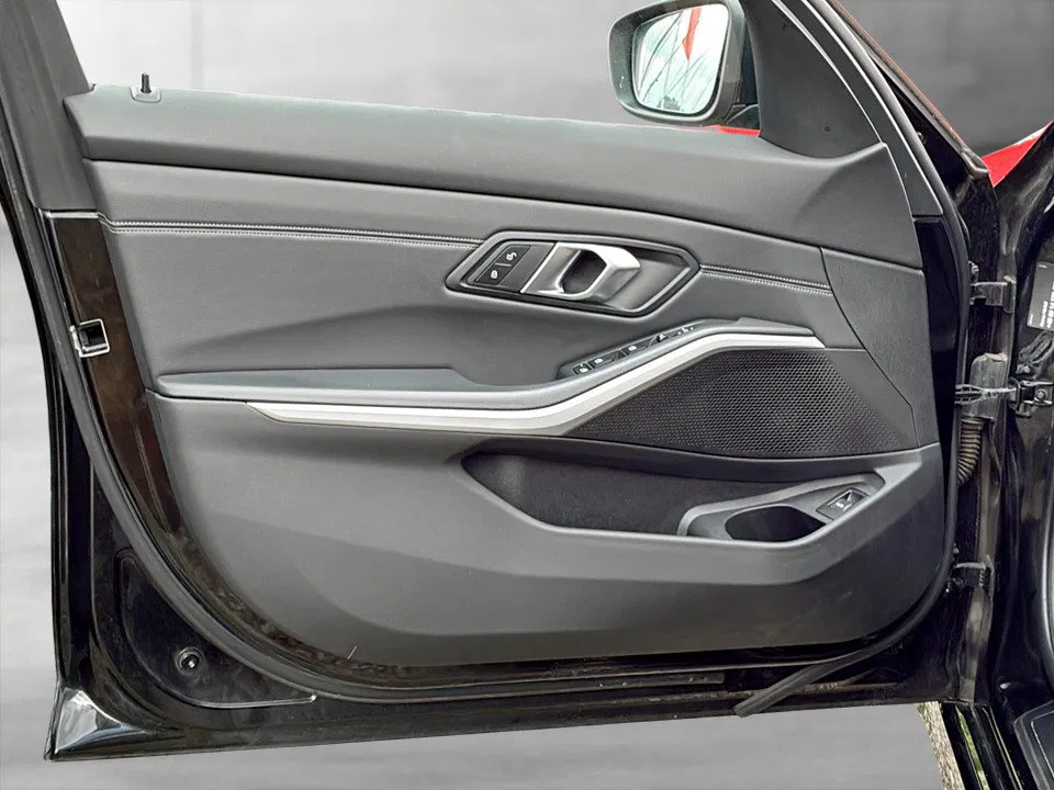 BMW 320d xDrive Touring | Bild 8 von 24