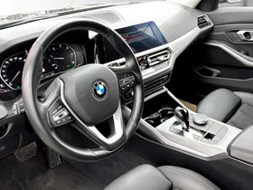 BMW 320d xDrive Touring | Thumbnail 12 von 24