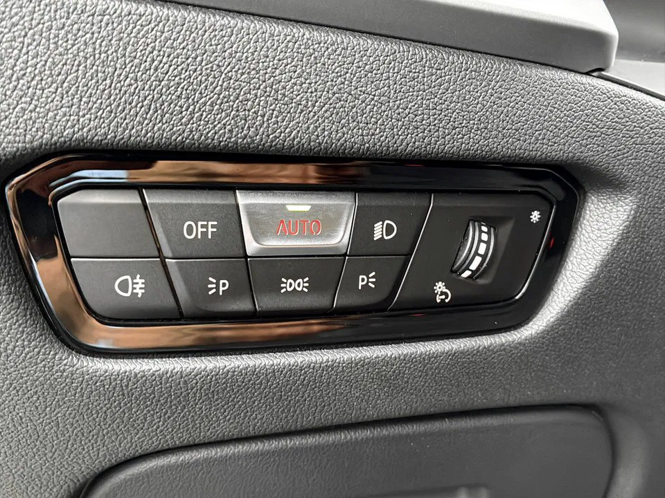 BMW 320d xDrive Touring | Bild 10 von 24