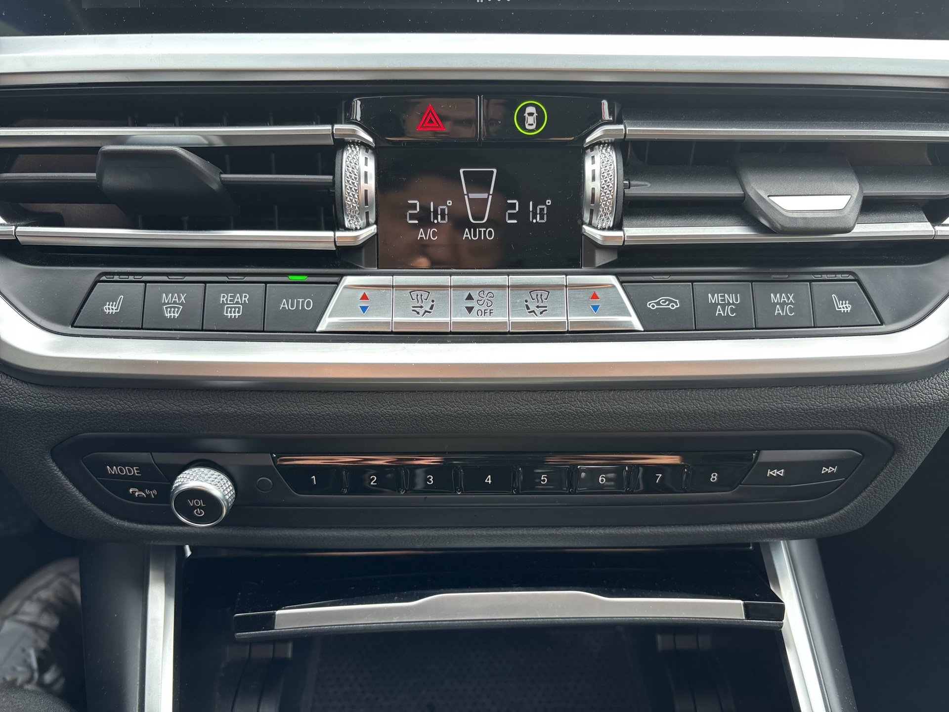 BMW 320d xDrive Touring Sport Line | Bild 17 von 25