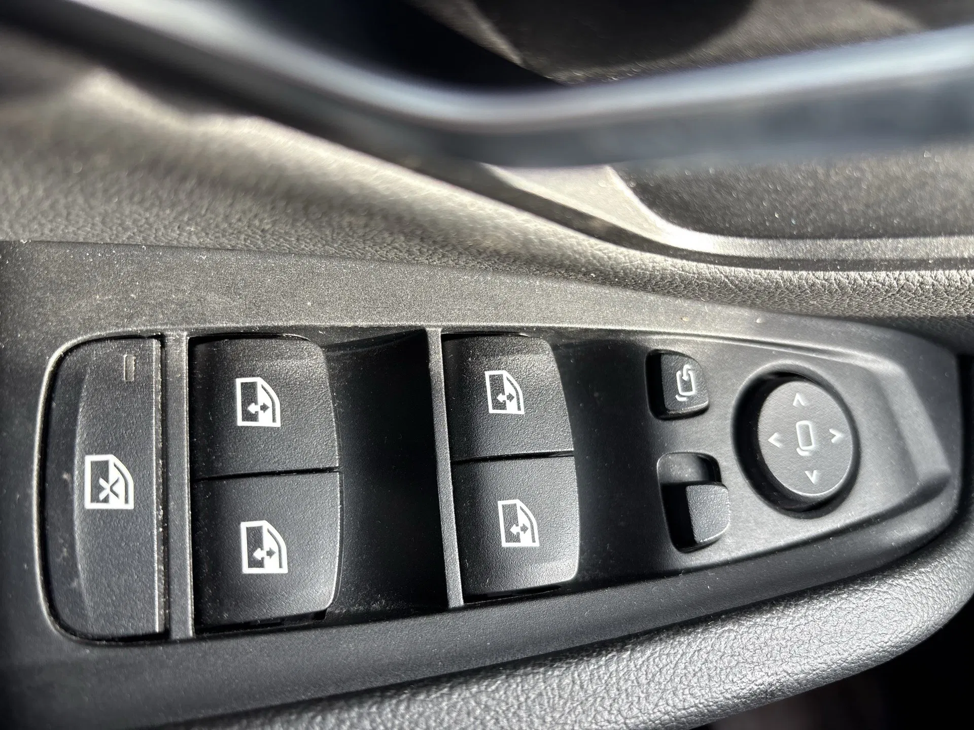 BMW 320d xDrive Touring Sport Line | Bild 7 von 25