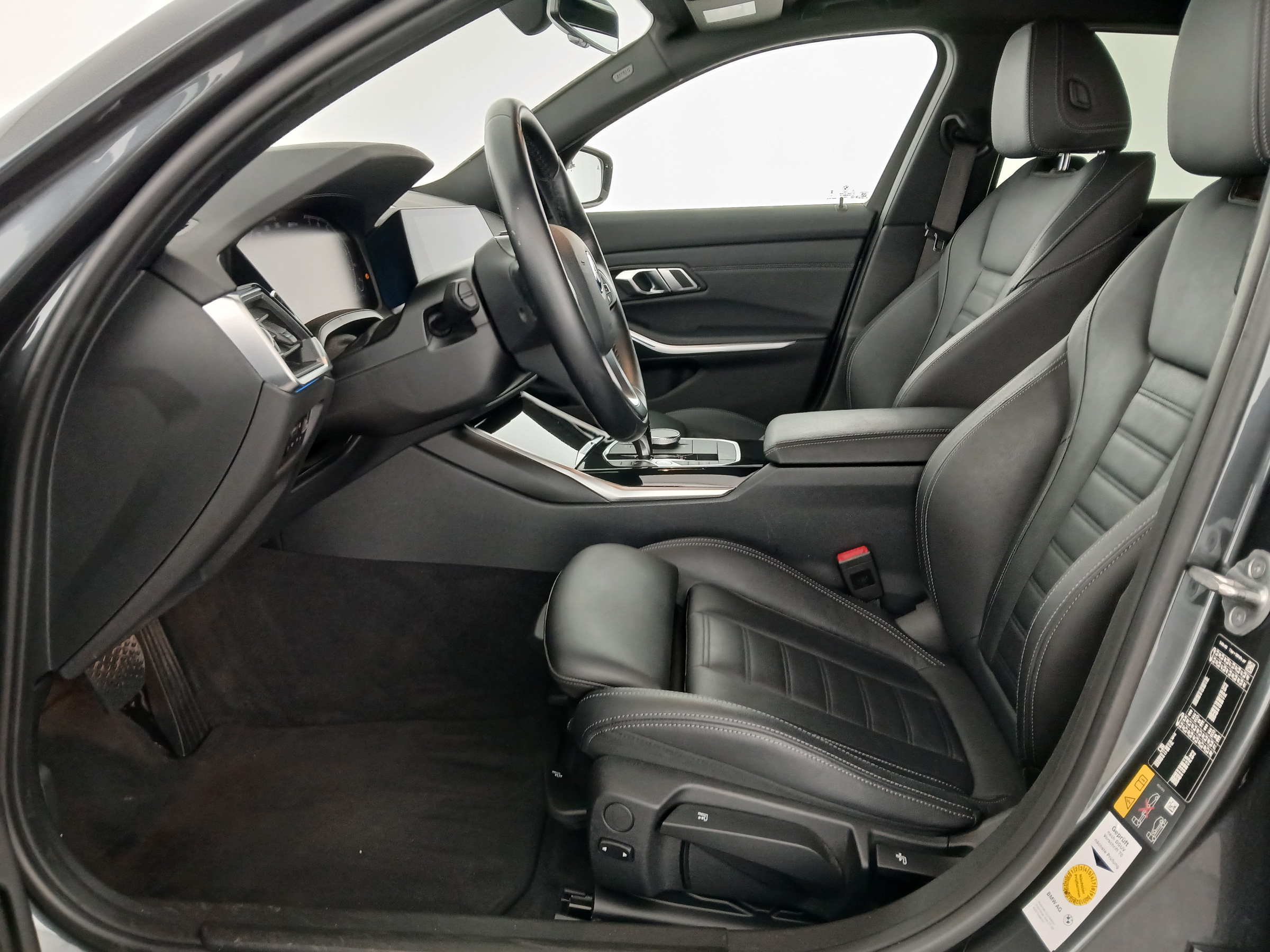 BMW 320e PHEV xDrive Touring Aut. | Bild 14 von 31