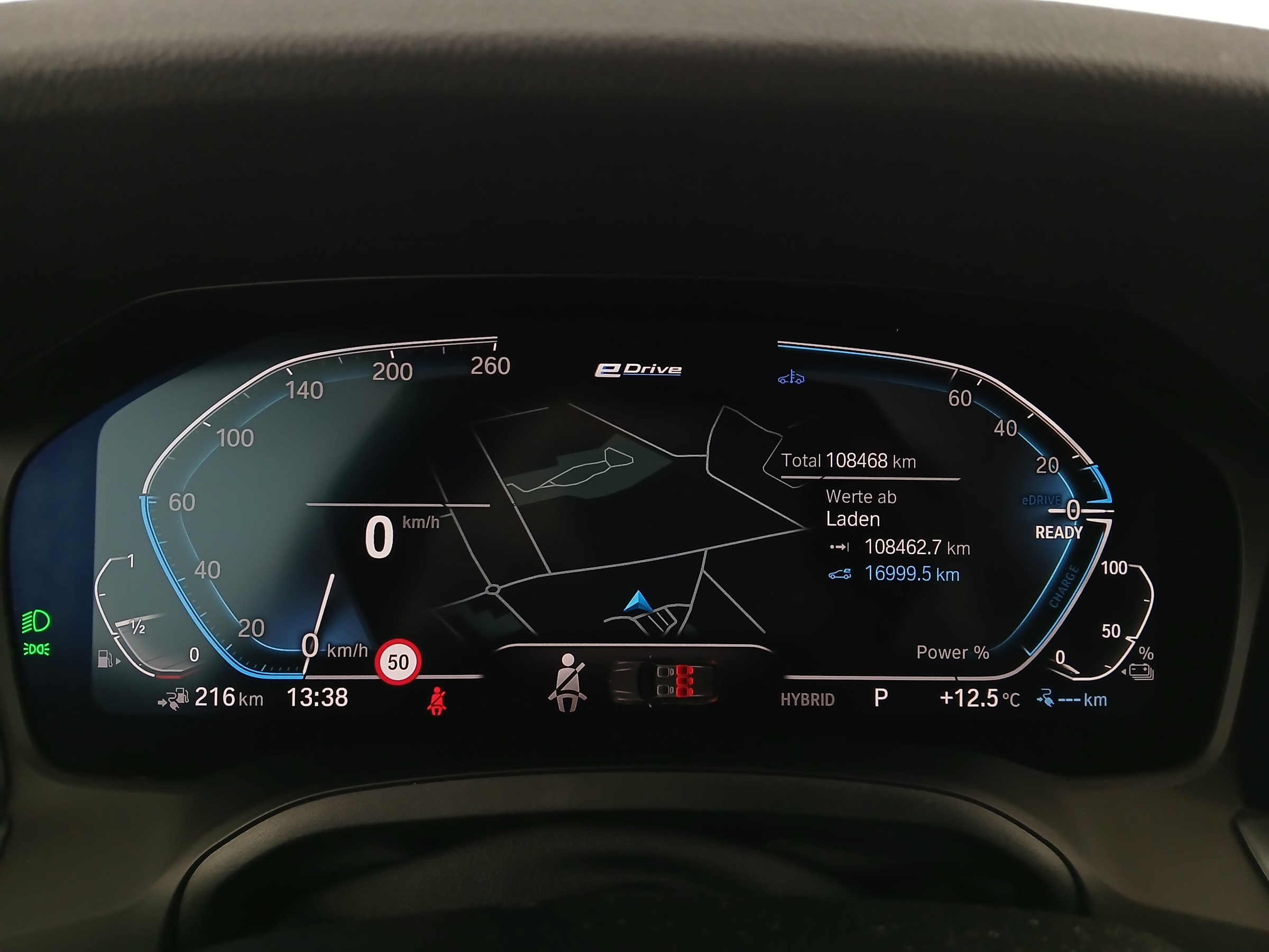 BMW 320e PHEV xDrive Touring Aut. | Bild 16 von 31