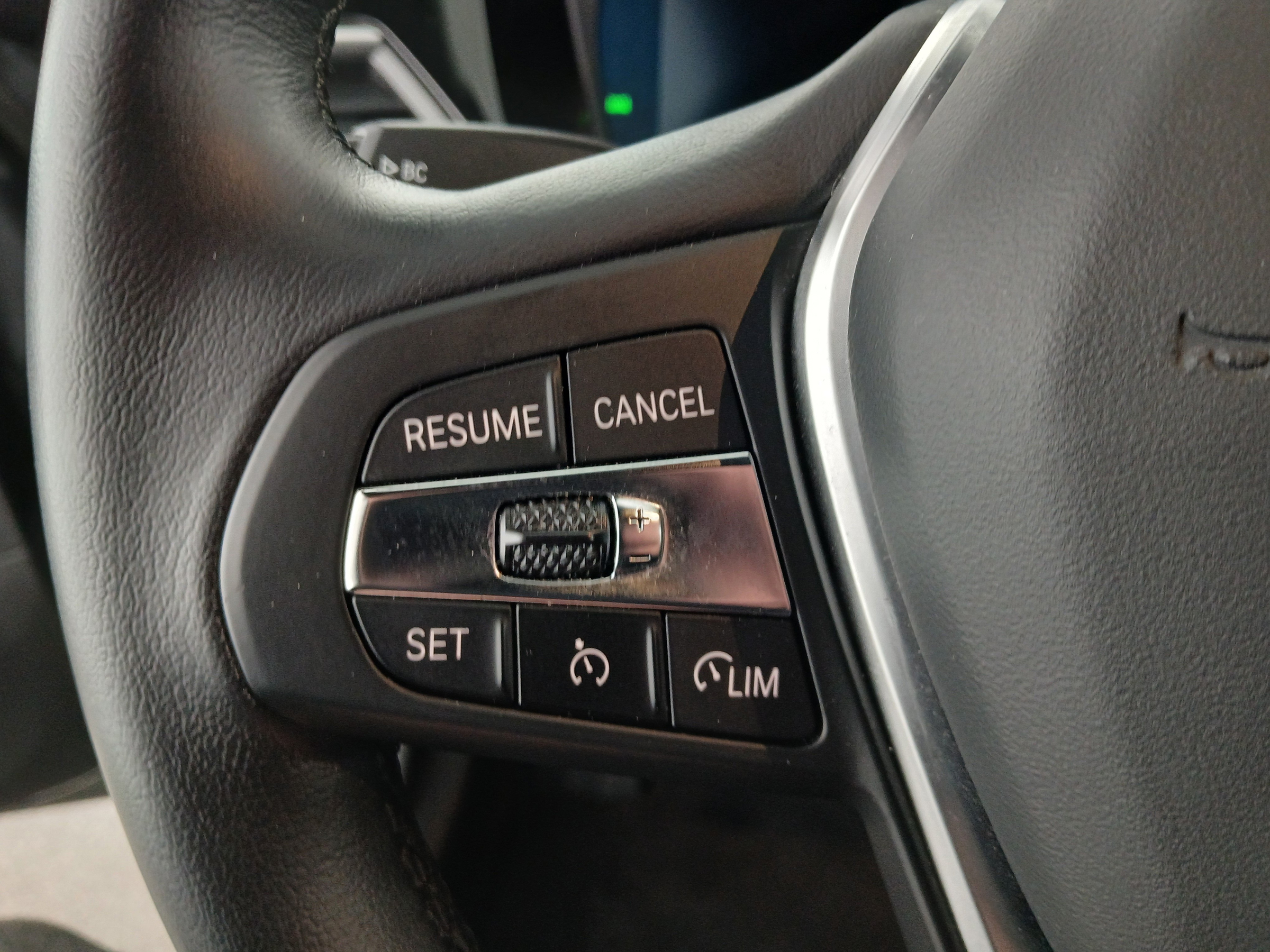 BMW 320e PHEV xDrive Touring Aut. | Bild 17 von 31