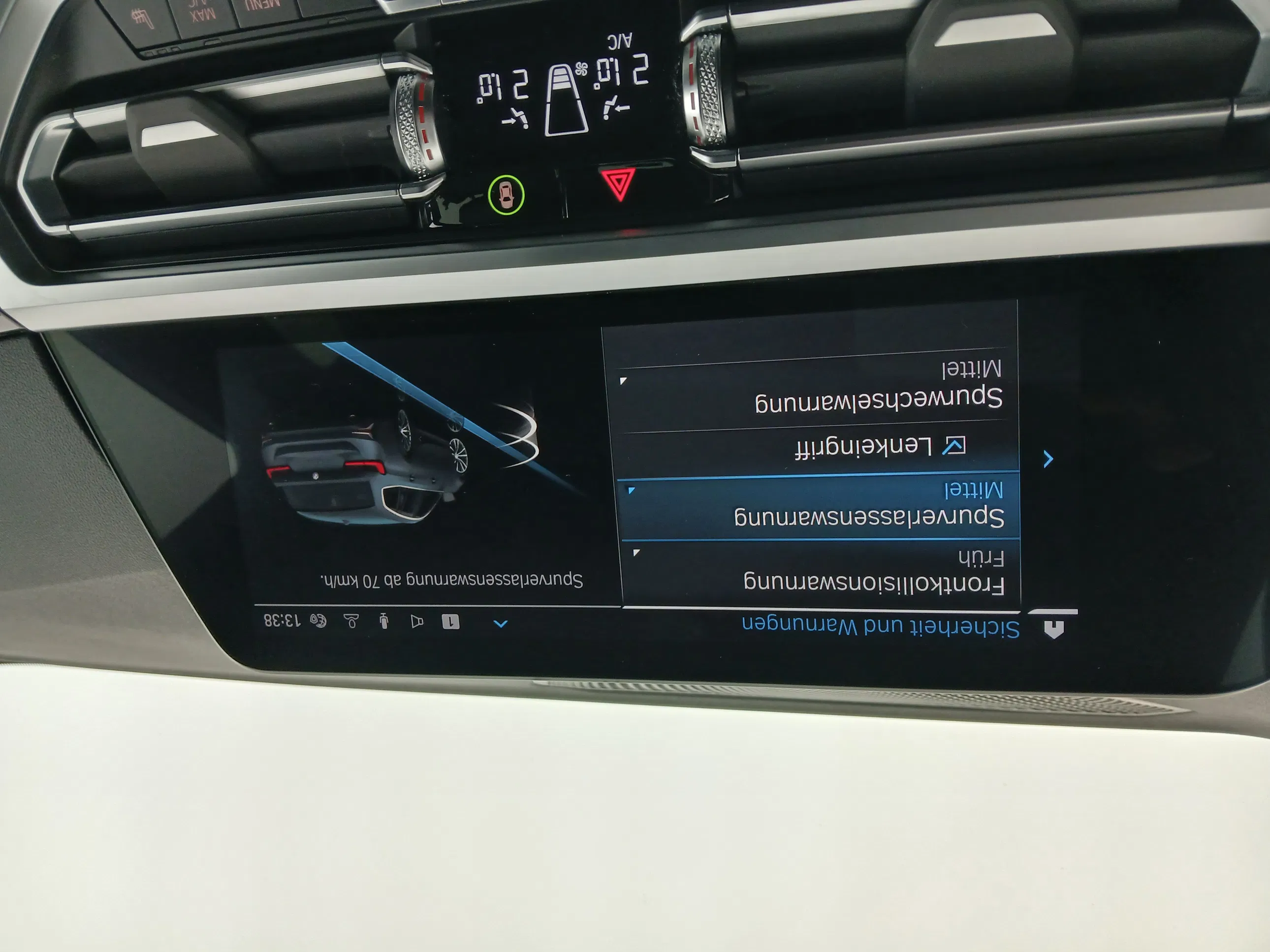 BMW 320e PHEV xDrive Touring Aut. | Bild 21 von 31