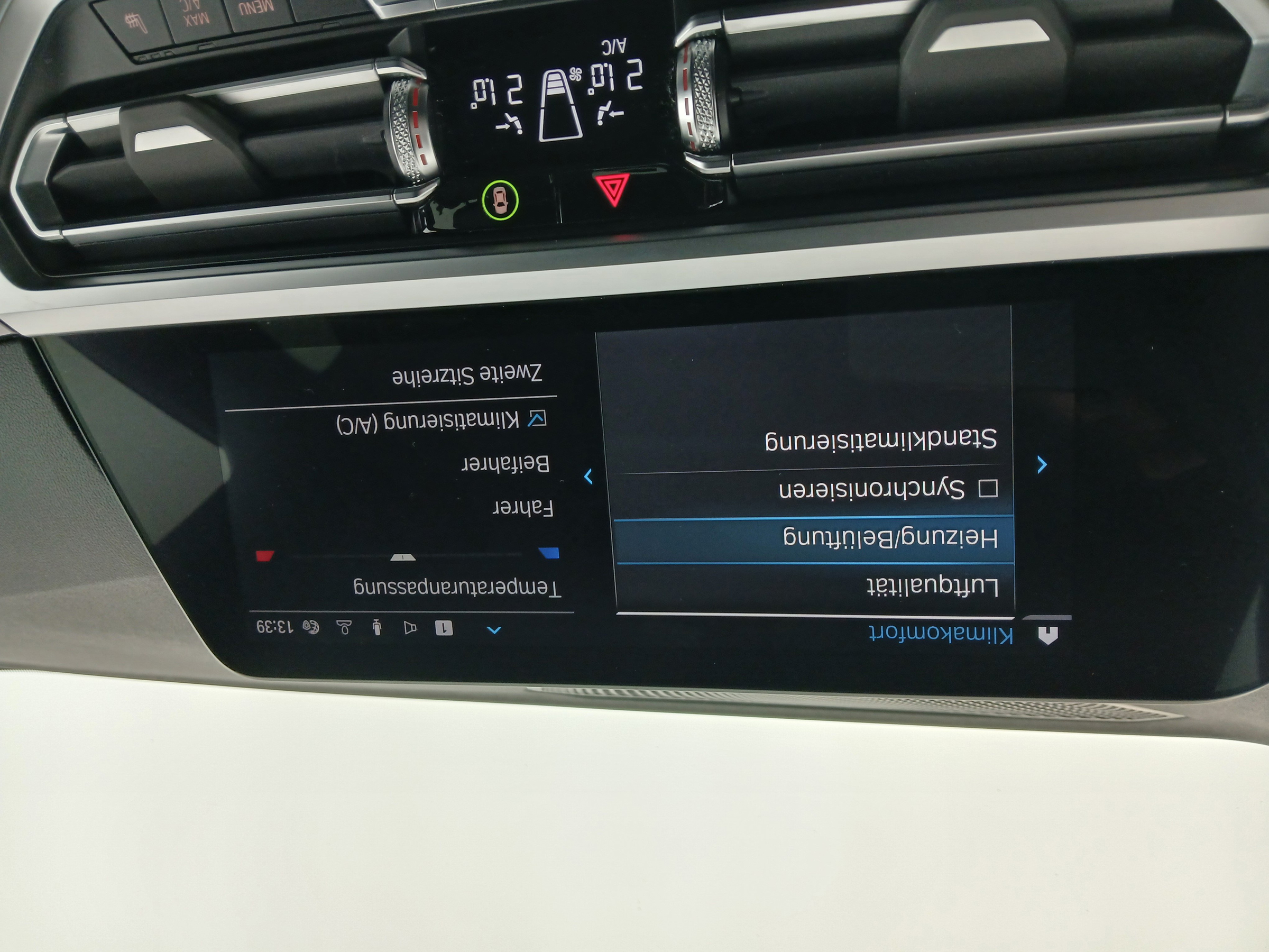 BMW 320e PHEV xDrive Touring Aut. | Bild 25 von 31