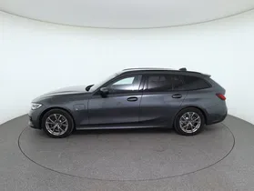 BMW 320e PHEV xDrive Touring Aut. | Thumbnail 9 von 31