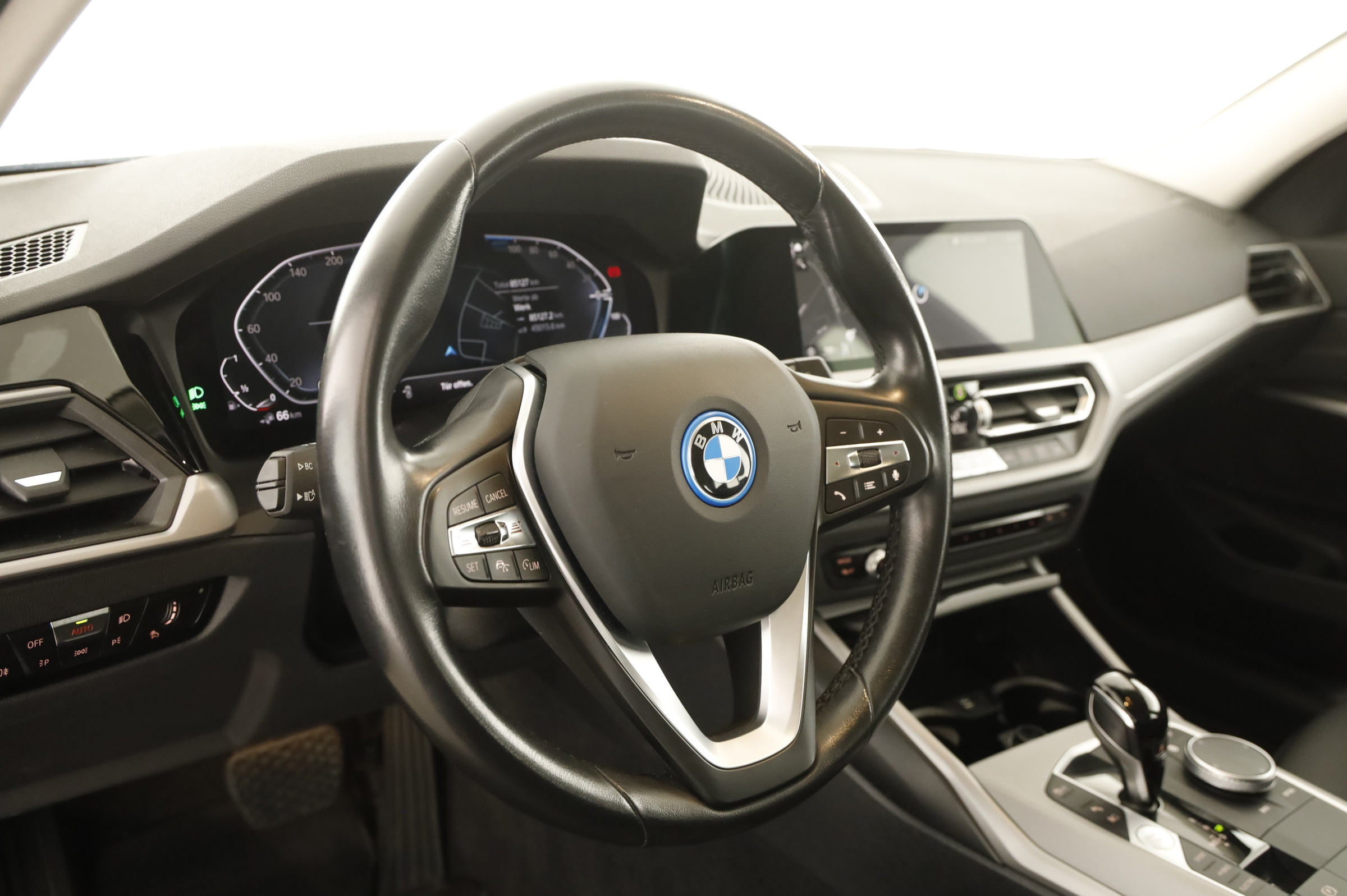 BMW 320e xDrive Touring Advantage | Bild 5 von 24