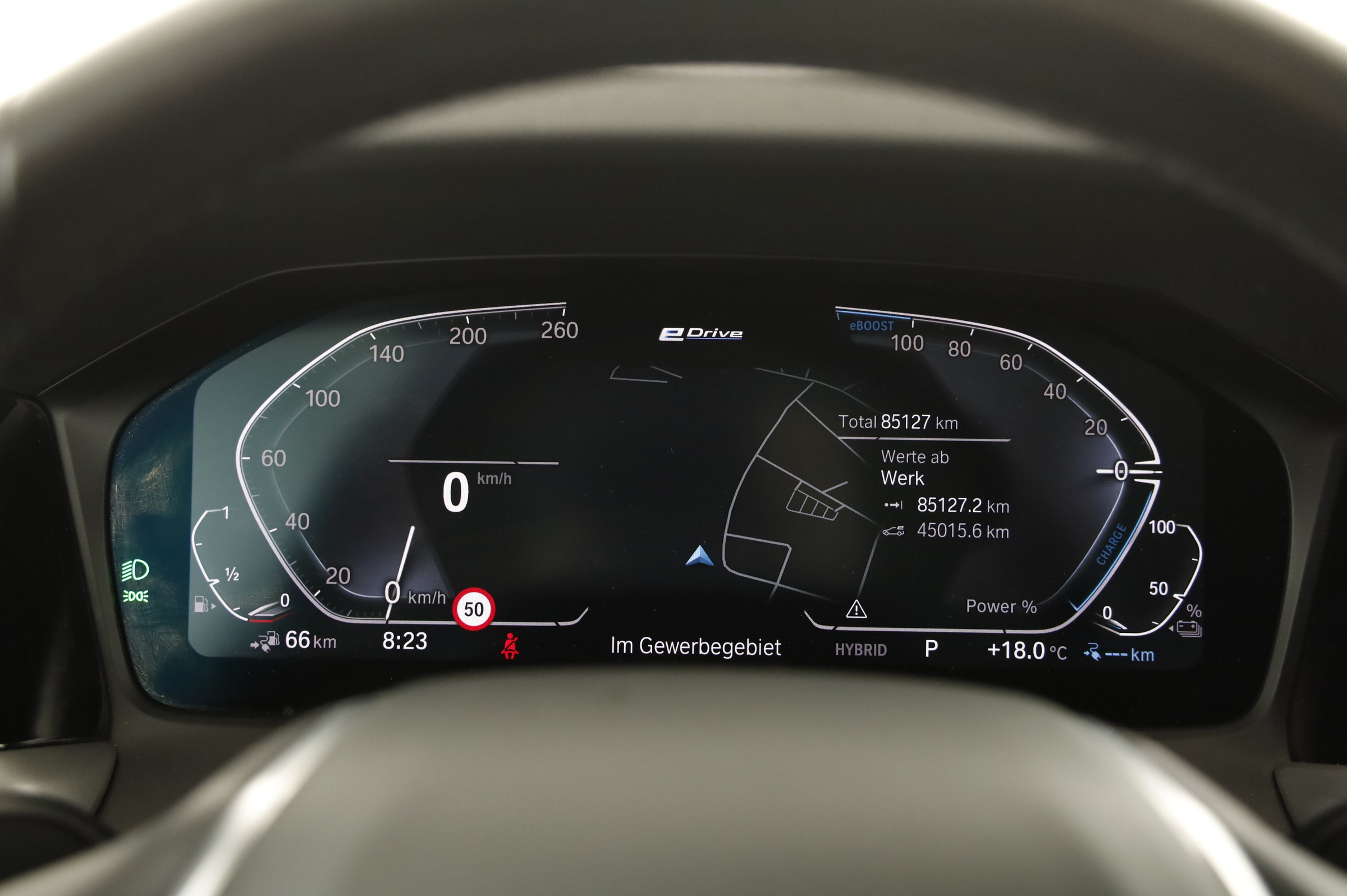 BMW 320e xDrive Touring Advantage | Bild 7 von 24