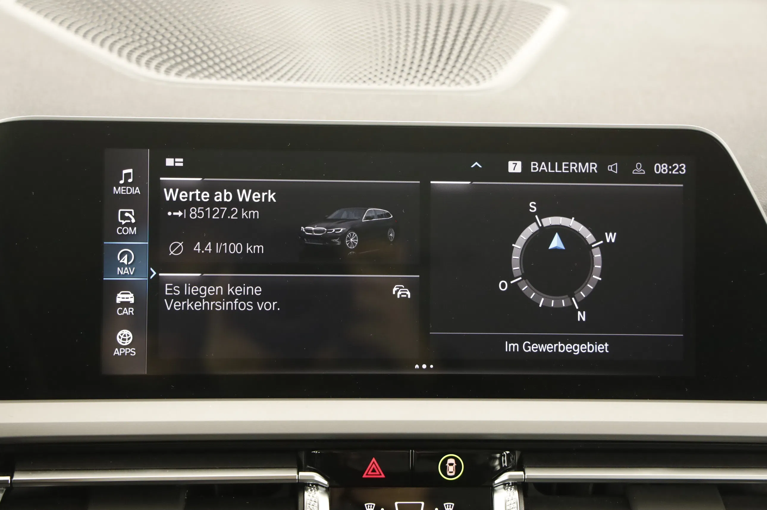 BMW 320e xDrive Touring Advantage | Bild 9 von 24