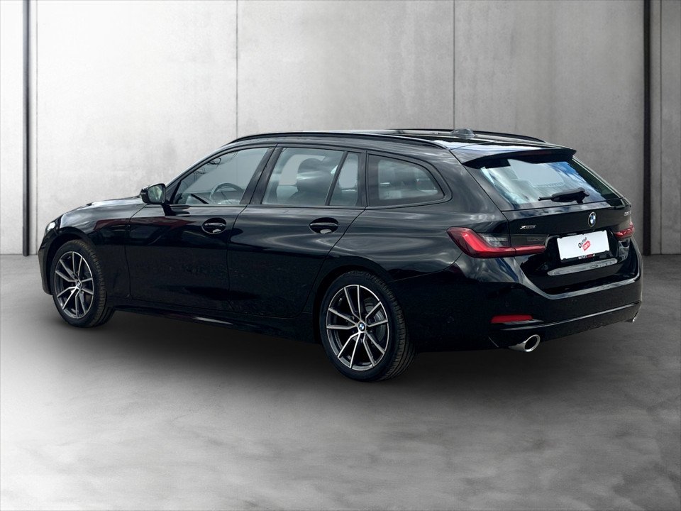 BMW 320d 48 V xDrive Touring Aut. | Bild 4 von 6