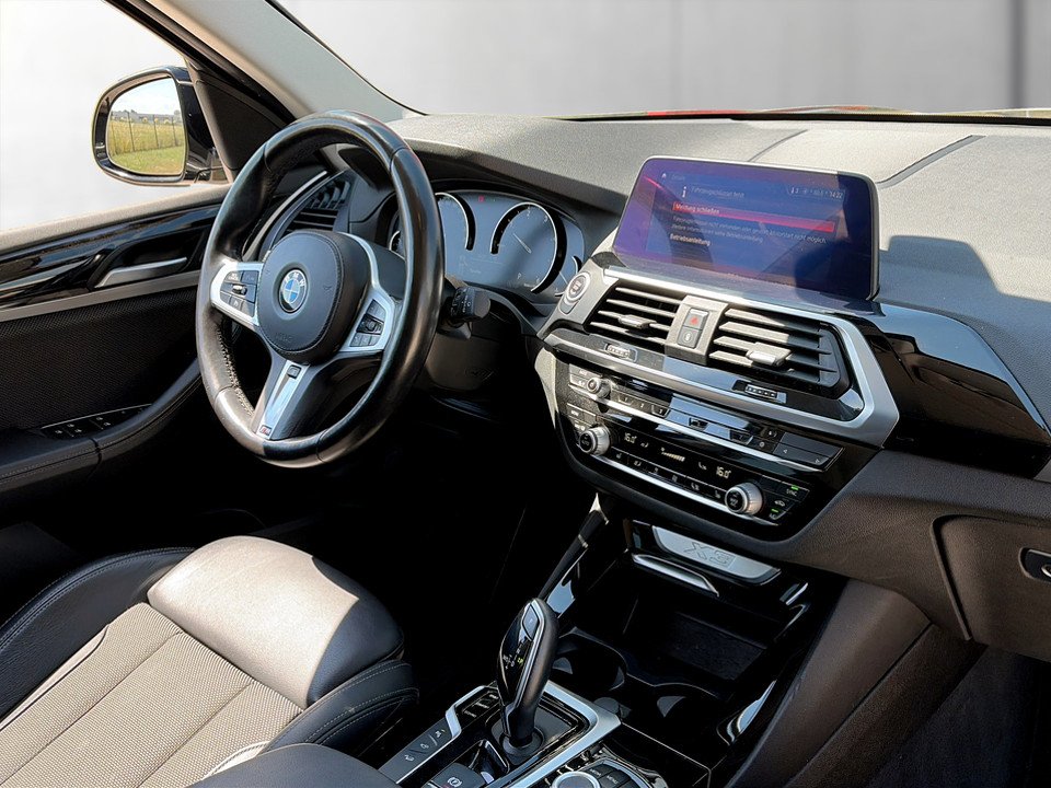 BMW X3 xDrive 20d xLine | Bild 12 von 21