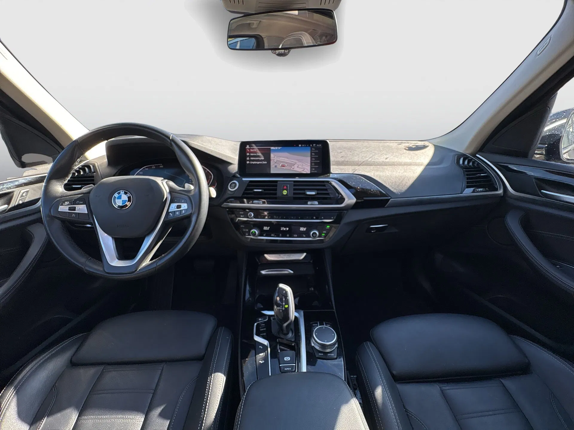 BMW X3 xDrive 20d | Bild 10 von 31