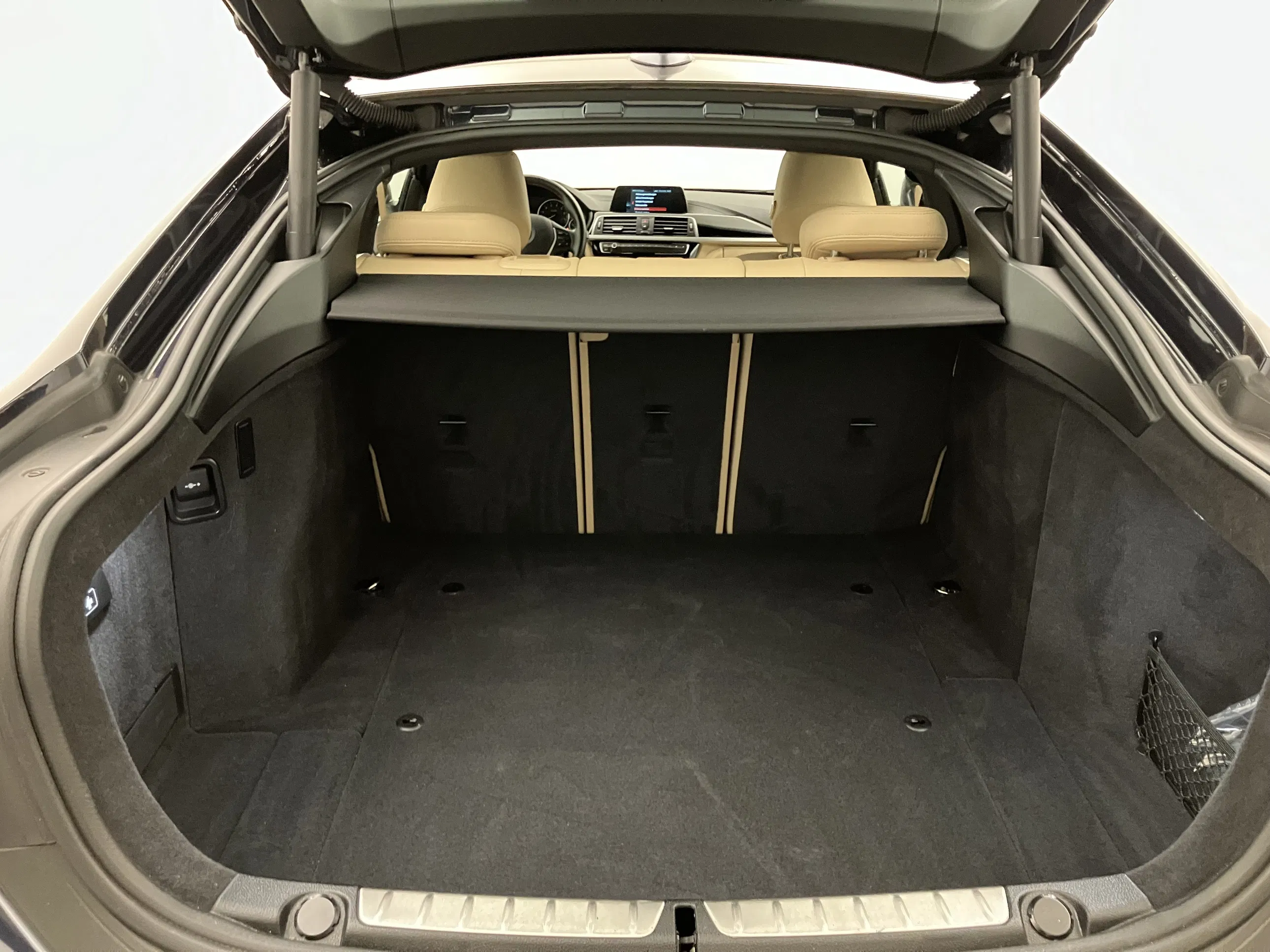 BMW 418d Gran Coupe Aut. | Bild 27 von 30