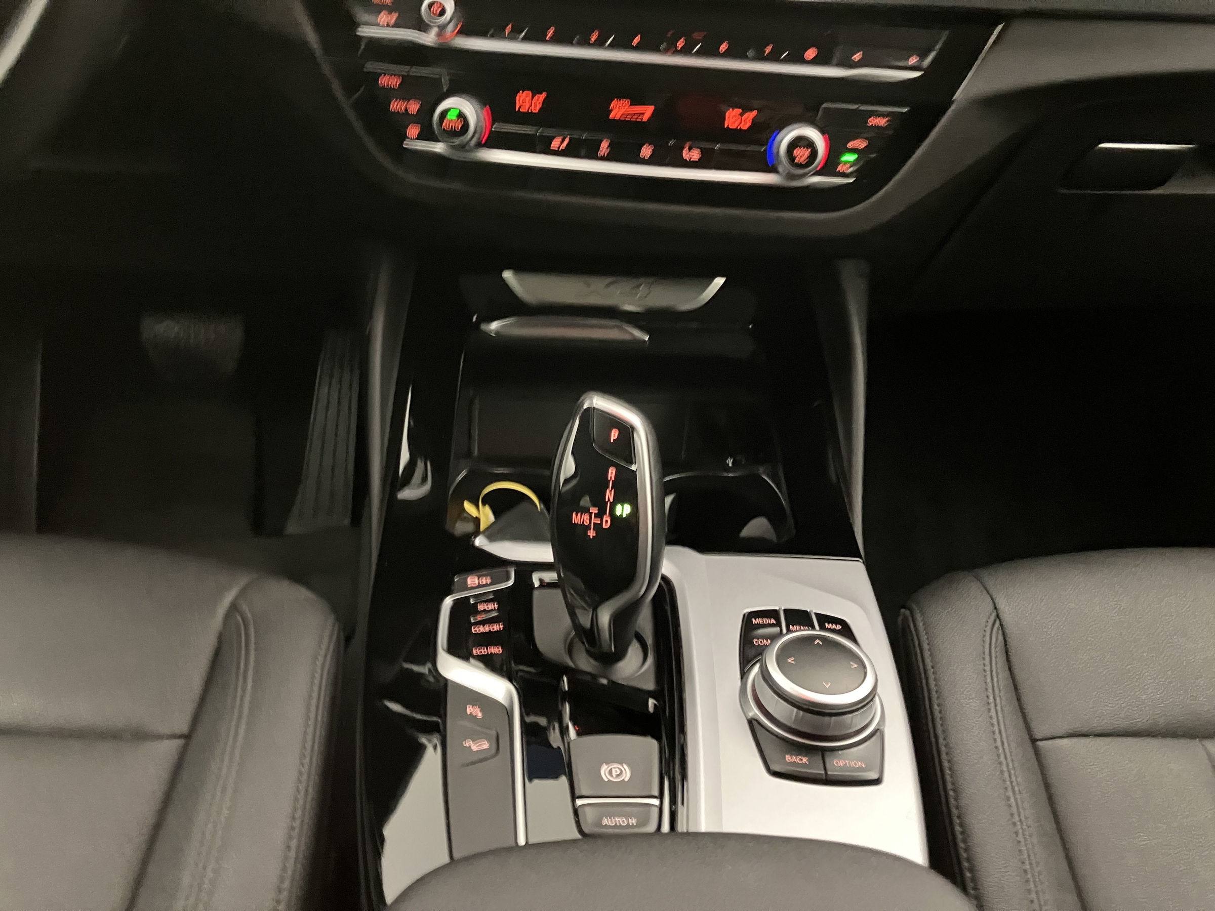 BMW X4 xDrive 20d Aut. | Bild 23 von 28