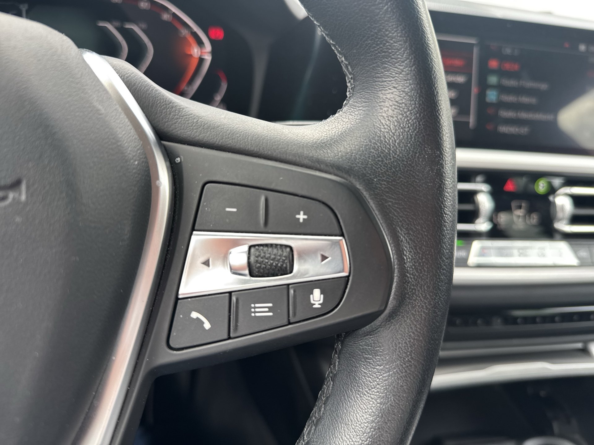 BMW 316d 48 V Aut. | Bild 14 von 31