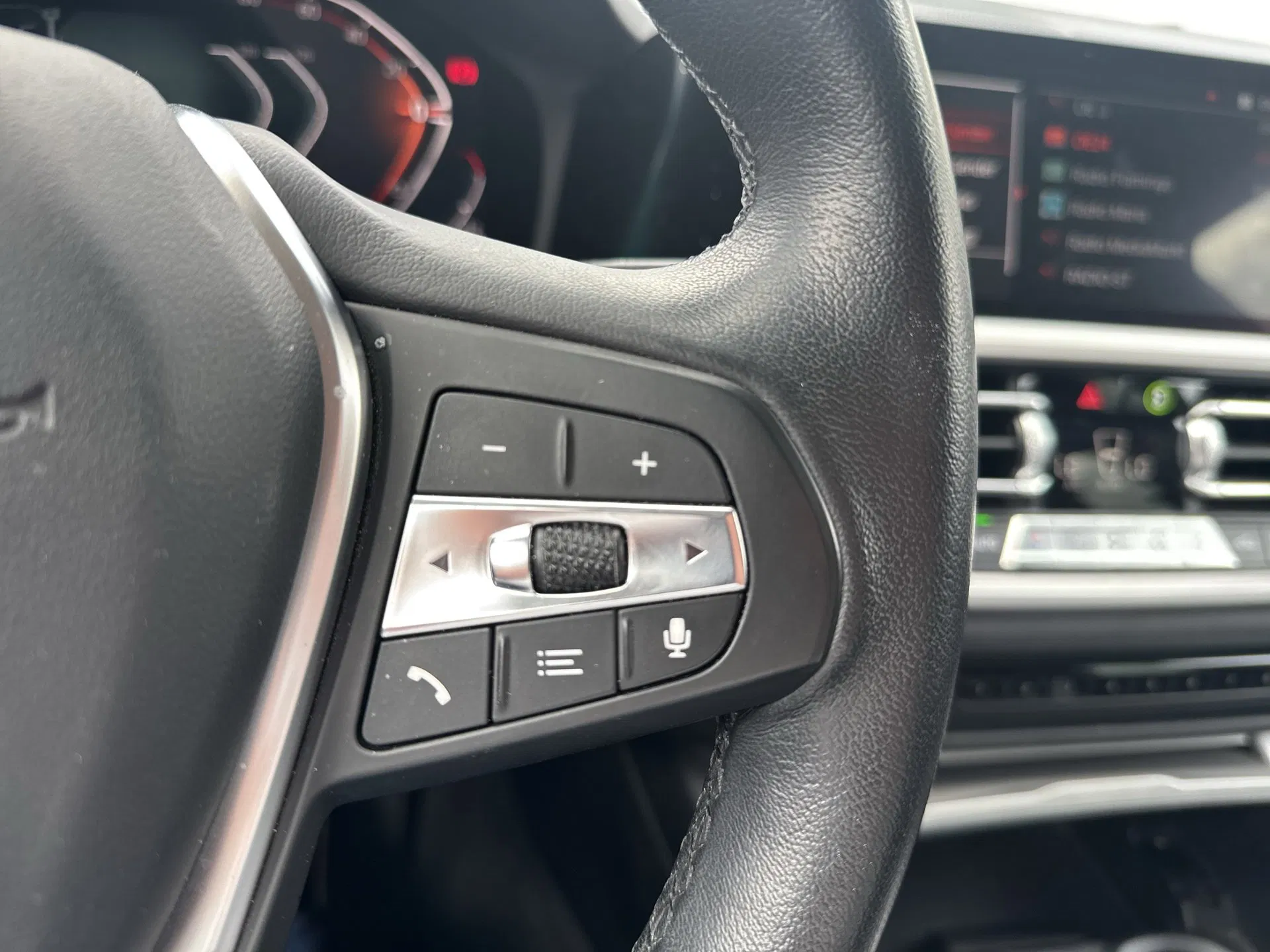 BMW 316d 48 V Aut. | Bild 14 von 31