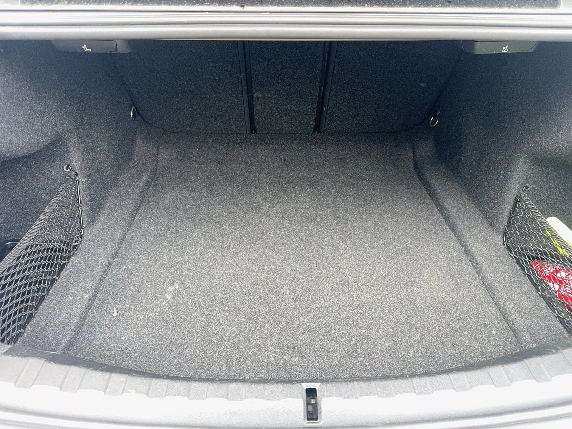 BMW 316d 48 V Aut. | Bild 21 von 31