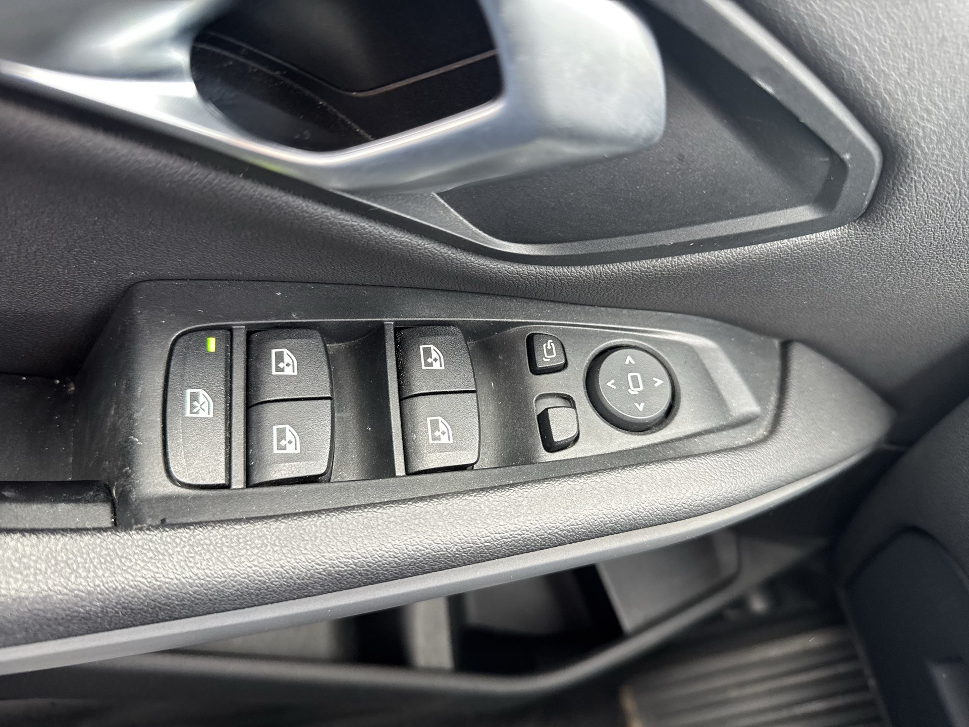 BMW 316d 48 V Aut. | Bild 8 von 31