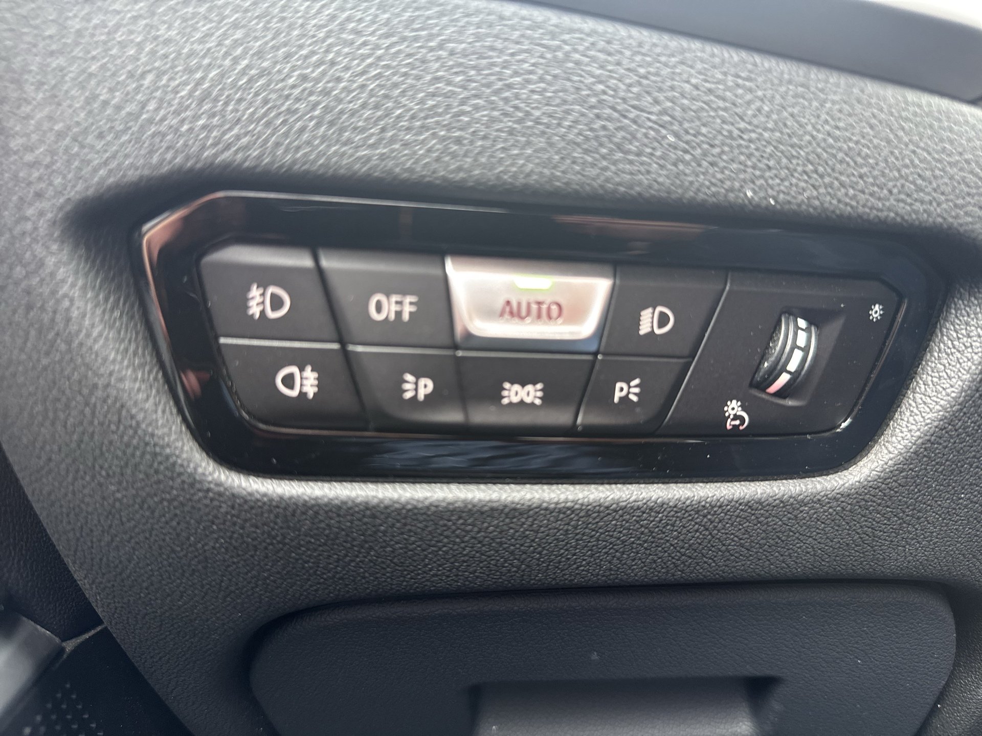 BMW 316d 48 V Aut. | Bild 9 von 31