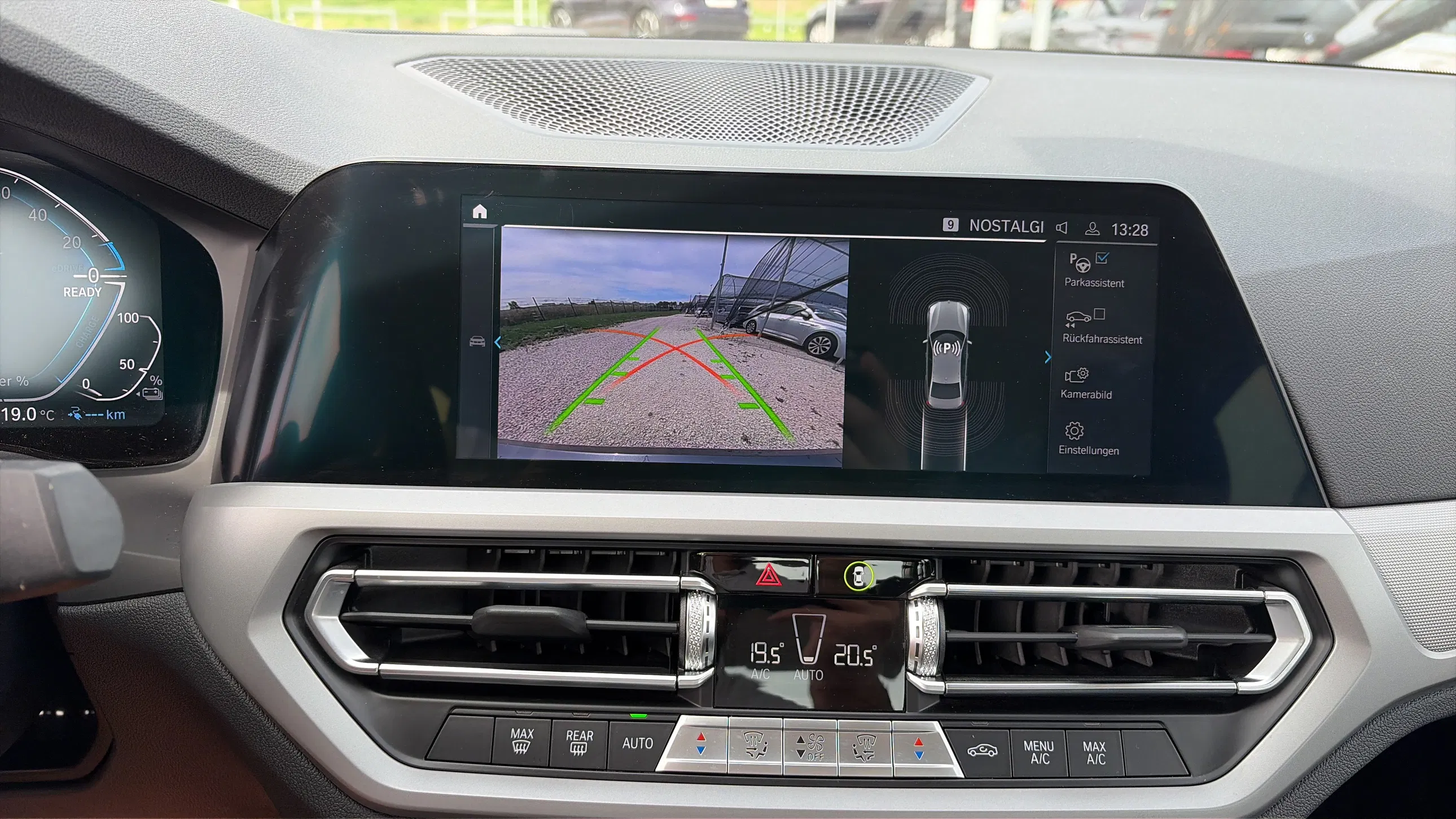 BMW 320e PHEV Aut. | Bild 12 von 21