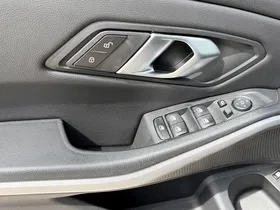 BMW 320e PHEV Aut. | Thumbnail 16 von 21