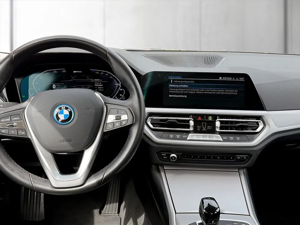 BMW 320e PHEV Aut. | Bild 8 von 21