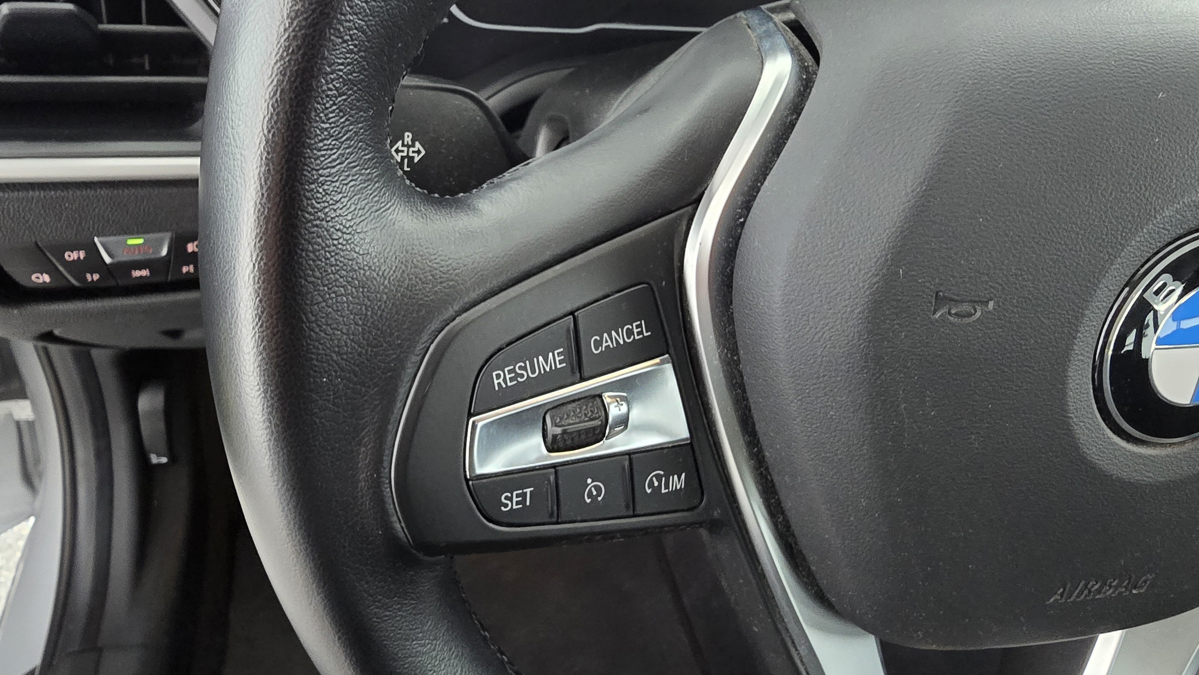 BMW 318d 48 V Touring Aut. | Bild 15 von 22