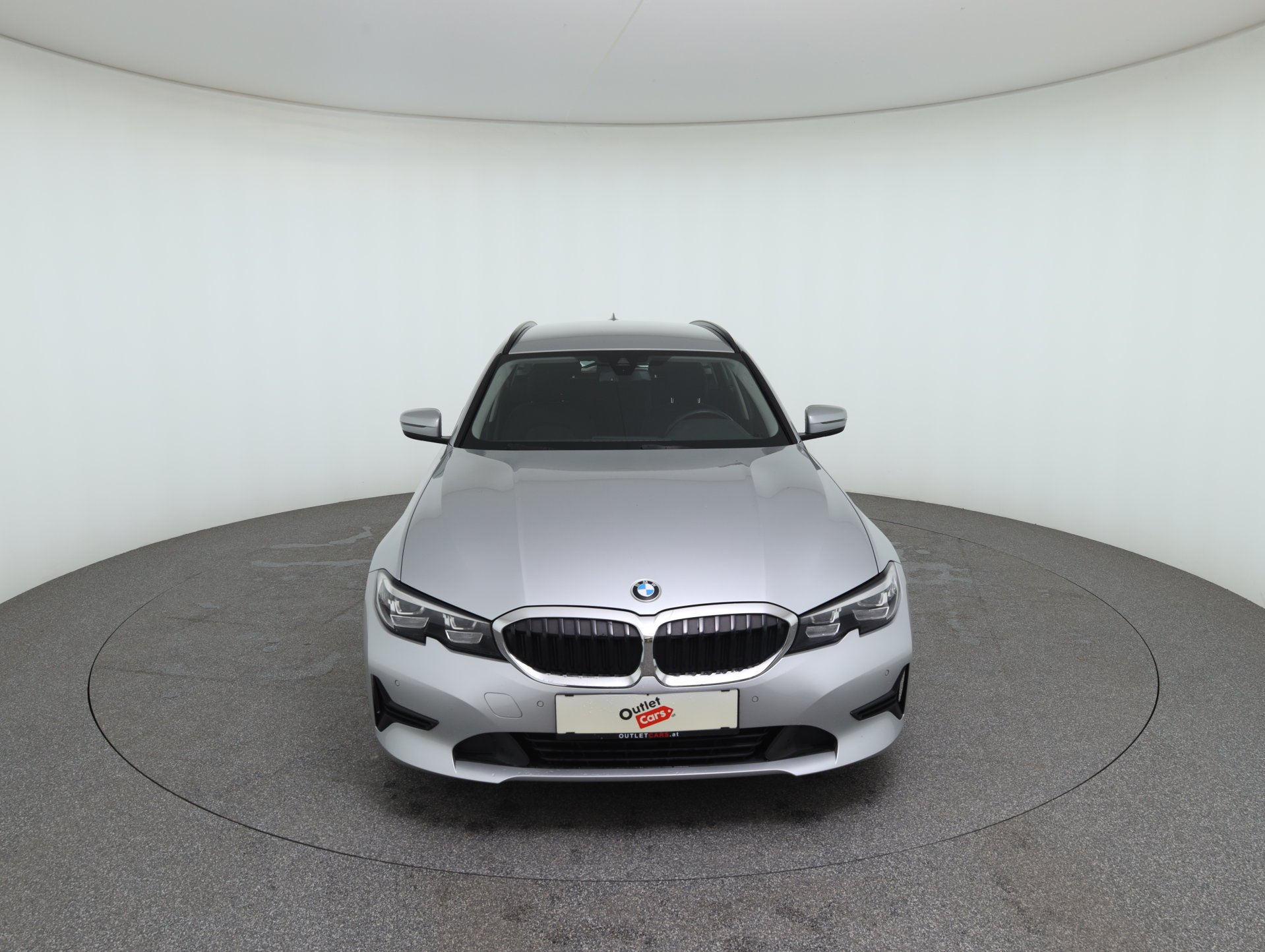 BMW 318d 48 V Touring Aut. | Bild 2 von 22